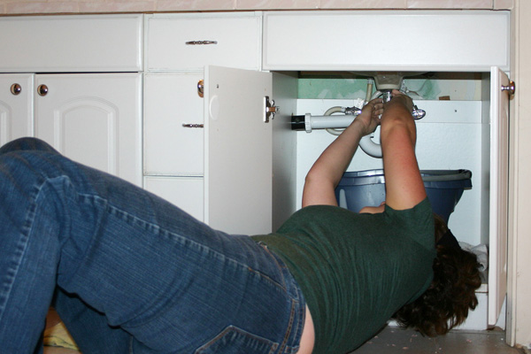 home-maintenance-101-fix-leaking-sink_1a11be6a98f0347c81c08365731dd480
